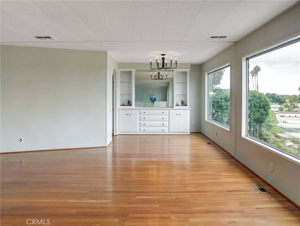 Torrance, CA 90505,2550 Pacific Coast HWY #220