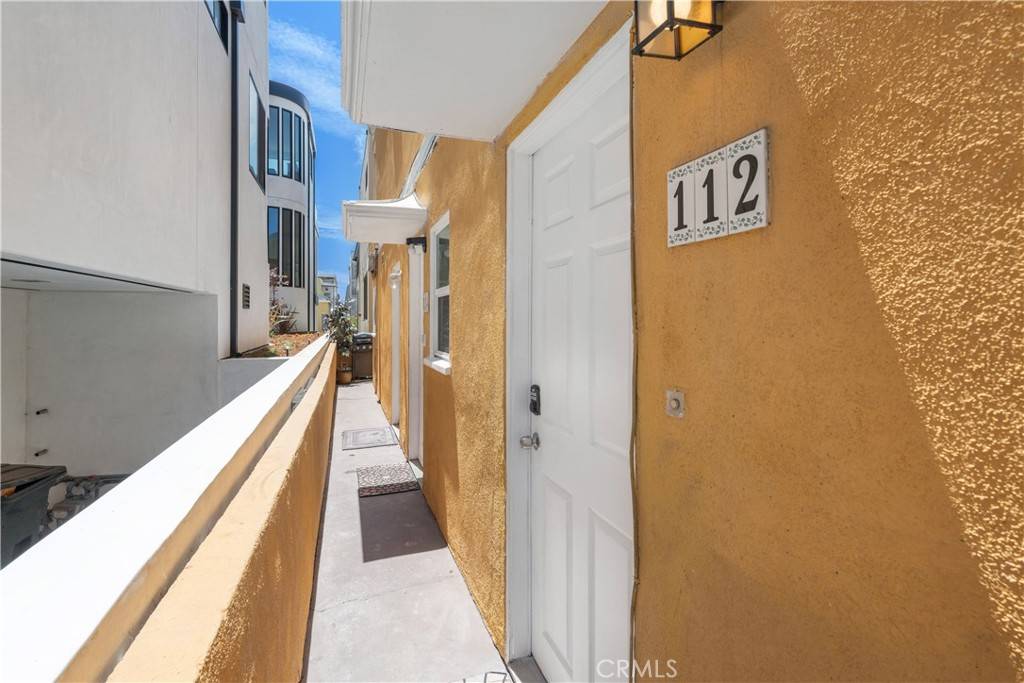 Manhattan Beach, CA 90266,3104 Ocean Dr