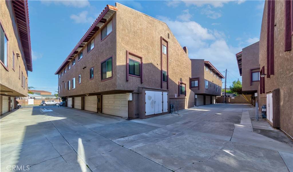 Torrance, CA 90504,3448 W 171st ST #9