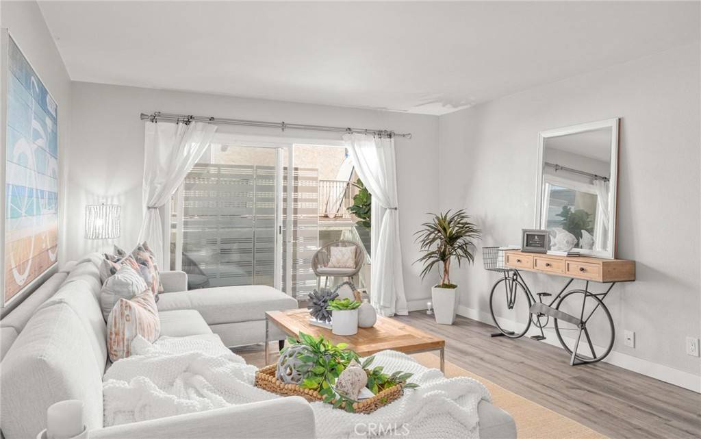 Hermosa Beach, CA 90254,15 15th ST #6