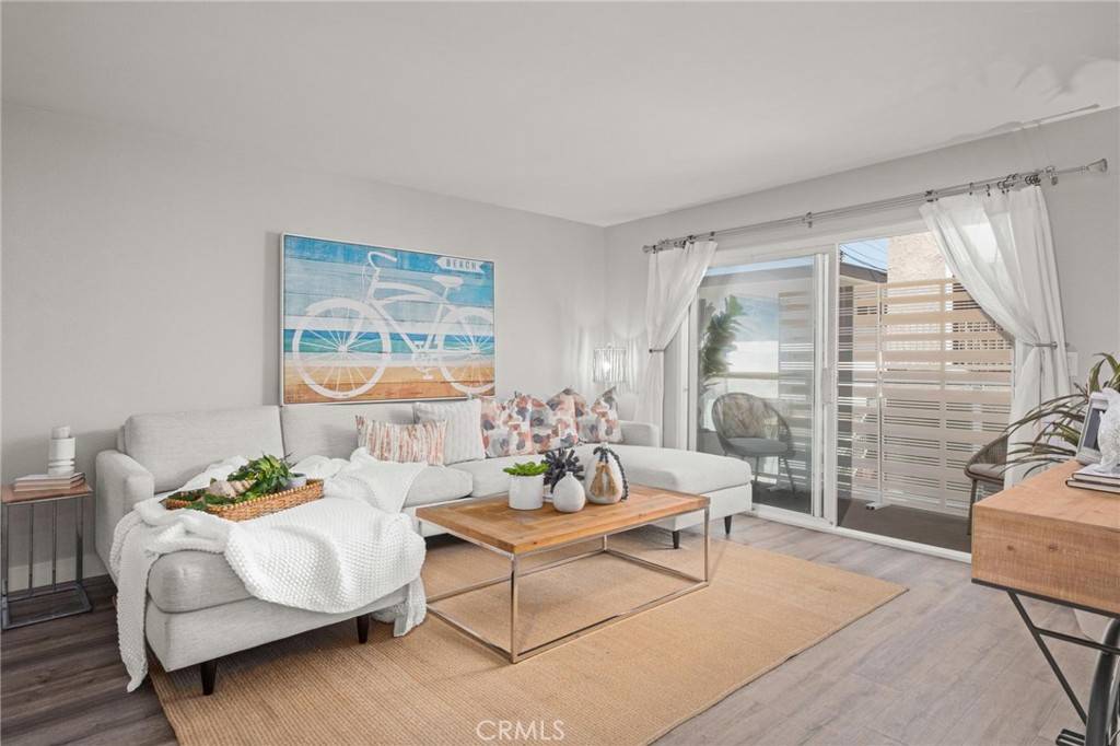 Hermosa Beach, CA 90254,15 15th ST #6