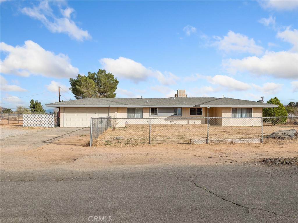 Apple Valley, CA 92307,14435 Hopi RD