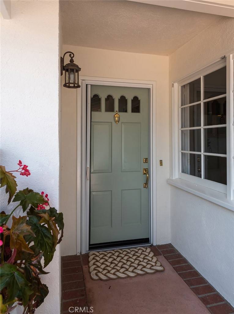 Rancho Palos Verdes, CA 90275,6528 Abbottswood DR