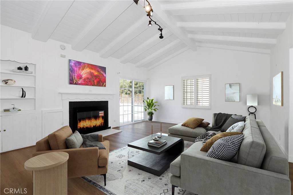 Long Beach, CA 90808,4147 Faculty AVE