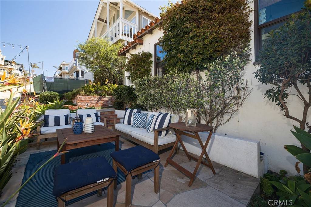 Manhattan Beach, CA 90266,124 17th ST