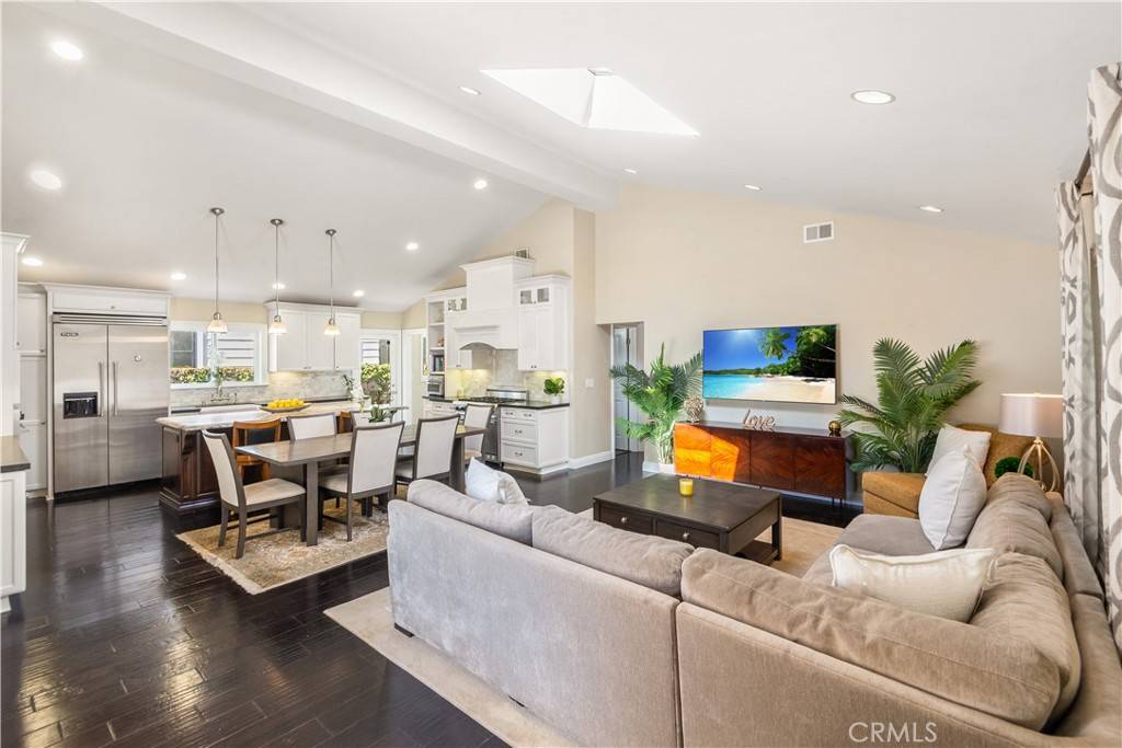 Manhattan Beach, CA 90266,2808 Oak AVE