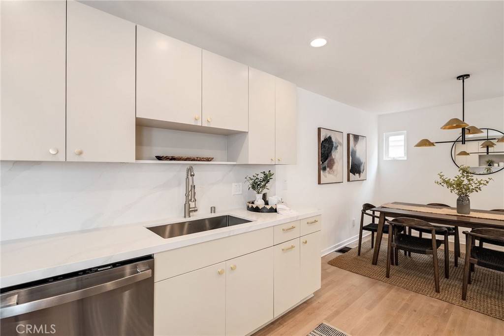 Hermosa Beach, CA 90254,1429 Manhattan AVE