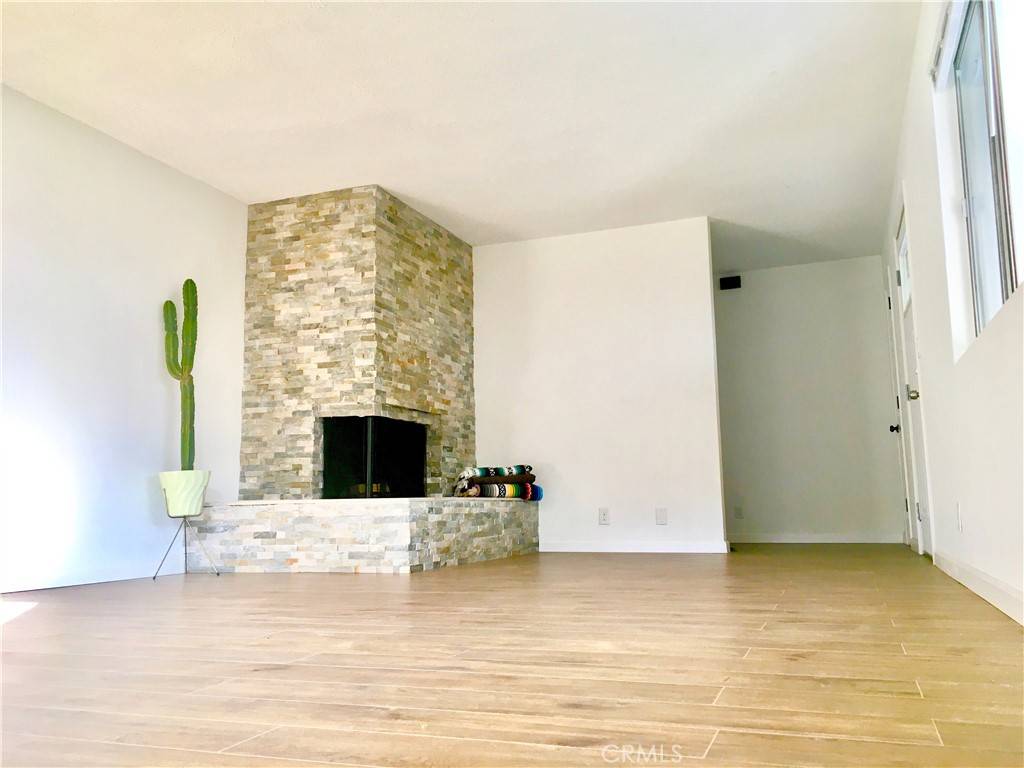 Menifee, CA 92587,28460 Hampshire DR