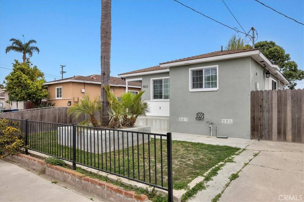 Lawndale, CA 90260,4612 W 161st ST