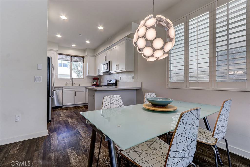 Carson, CA 90745,691 Colorado CIR