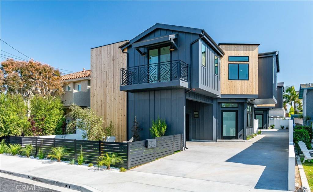Redondo Beach, CA 90278,2306 Huntington LN #A