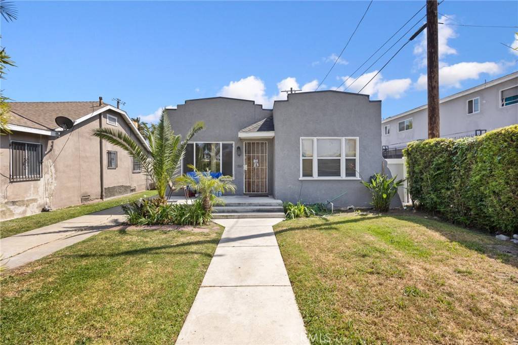Los Angeles, CA 90044,844 105th ST