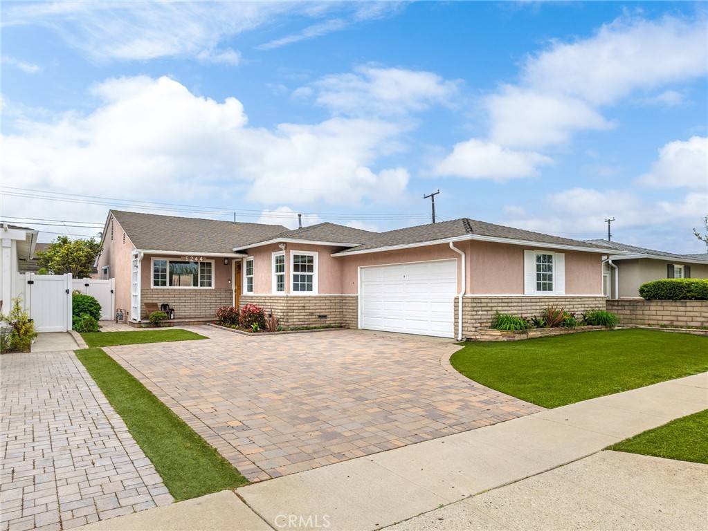 Hawthorne, CA 90250,5244 W 137th PL
