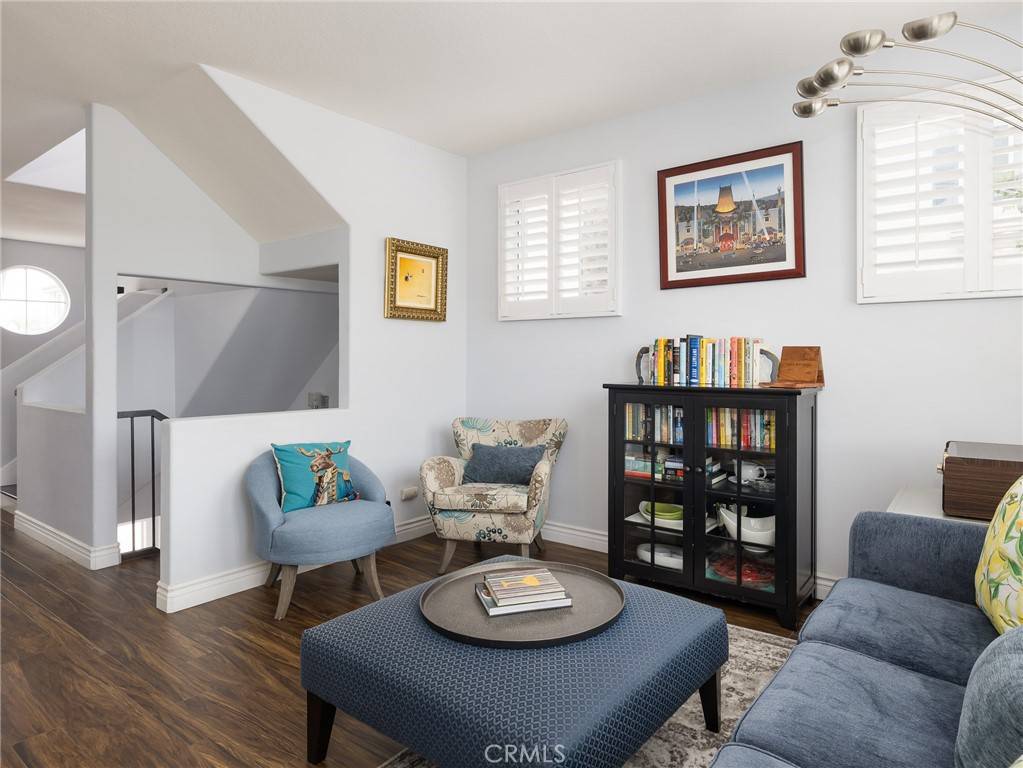 Lawndale, CA 90260,5447 Marine AVE #7