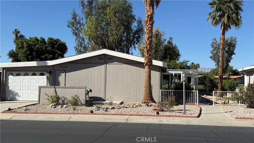 Palm Desert, CA 92260,74374 E Zircon CIR E