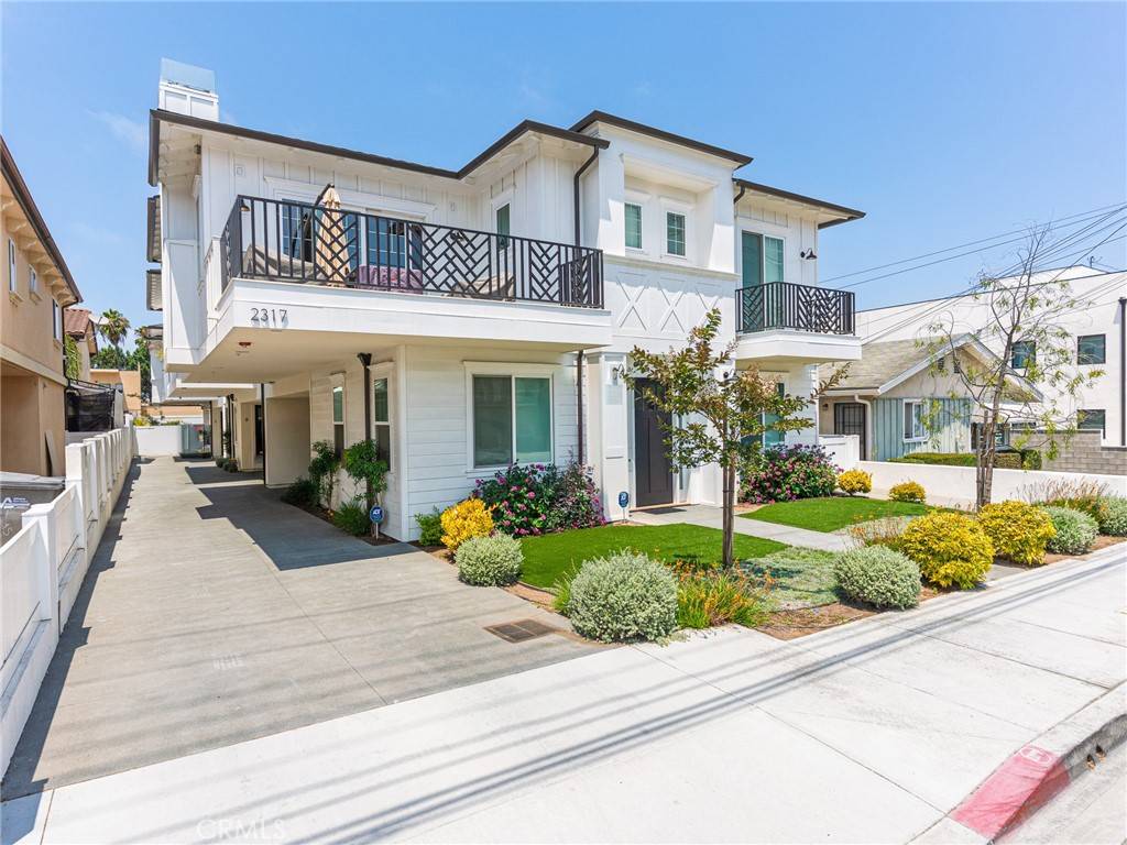 Redondo Beach, CA 90278,2317 Vanderbilt LN #C