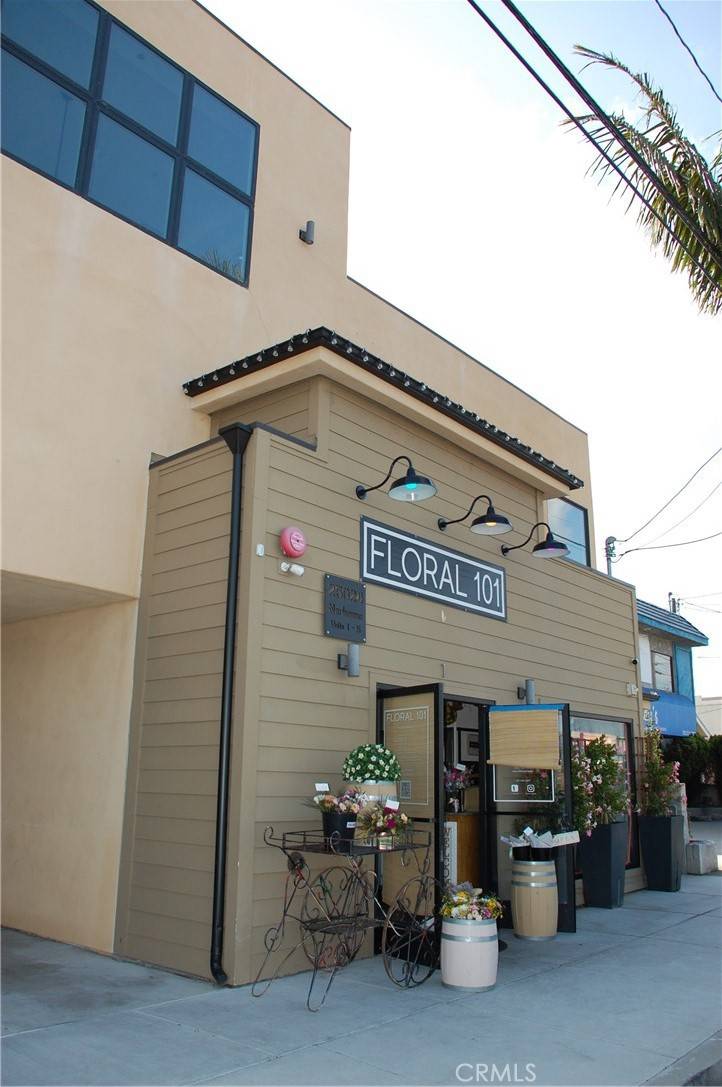 Lomita, CA 90717,25024 Narbonne AVE #1
