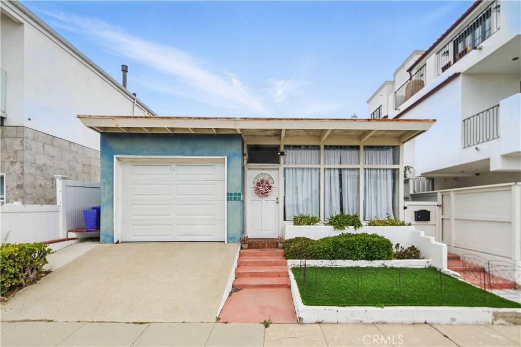 Manhattan Beach, CA 90266,212 Highland AVE