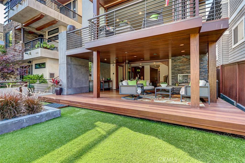 Manhattan Beach, CA 90266,436 32nd St.