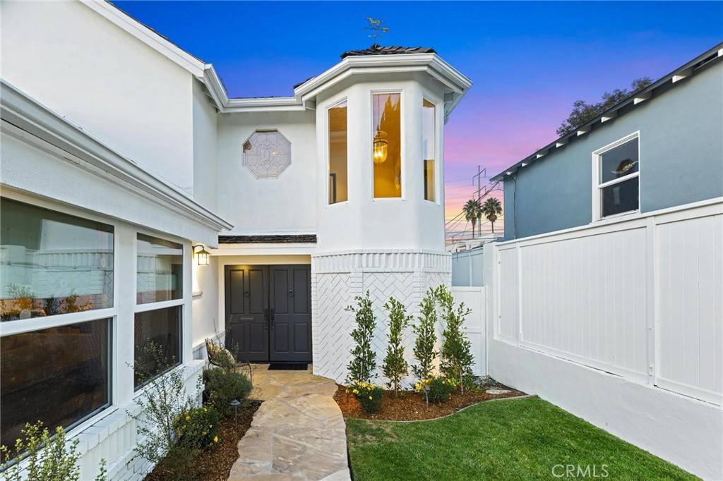 Manhattan Beach, CA 90266,657 36th ST
