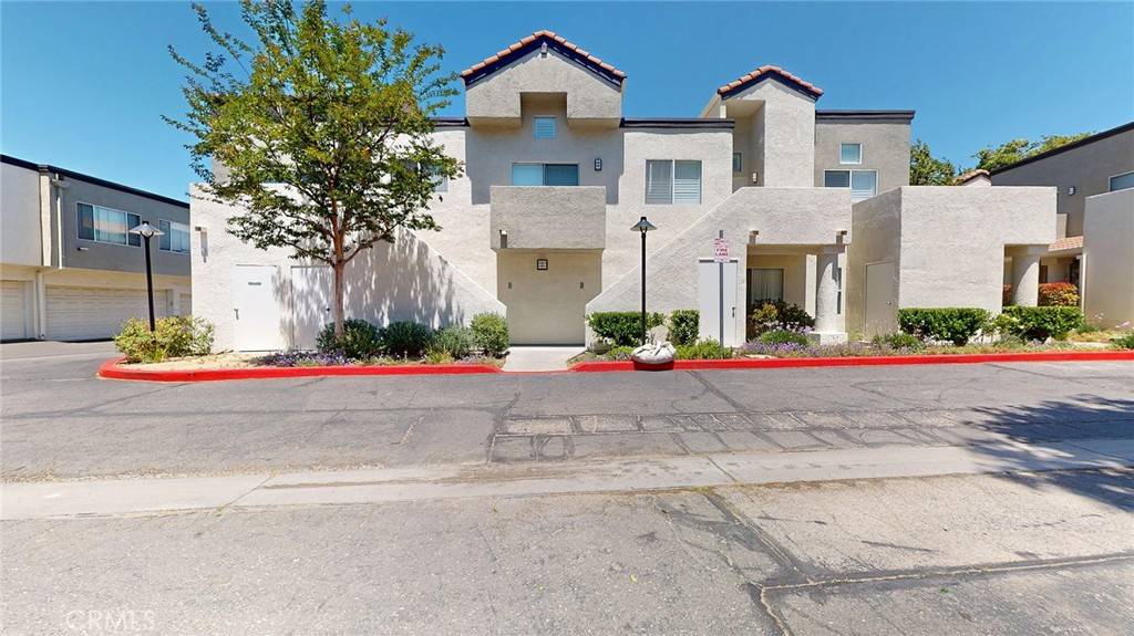 Newhall, CA 91321,24420 Flaxwood LN #204