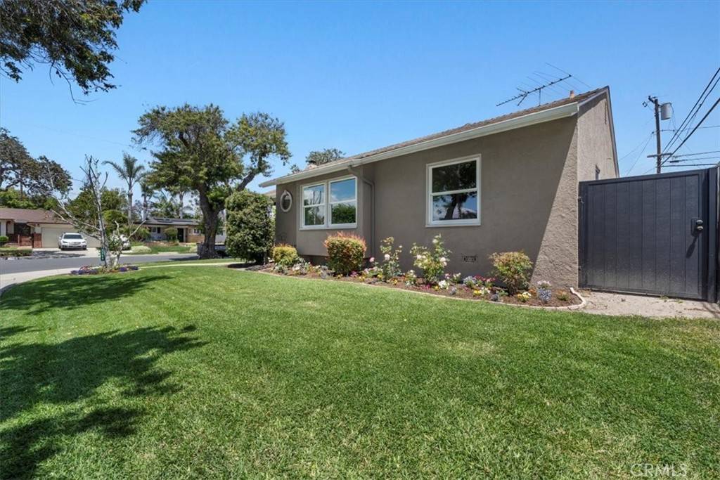 Long Beach, CA 90808,3344 Ladoga AVE