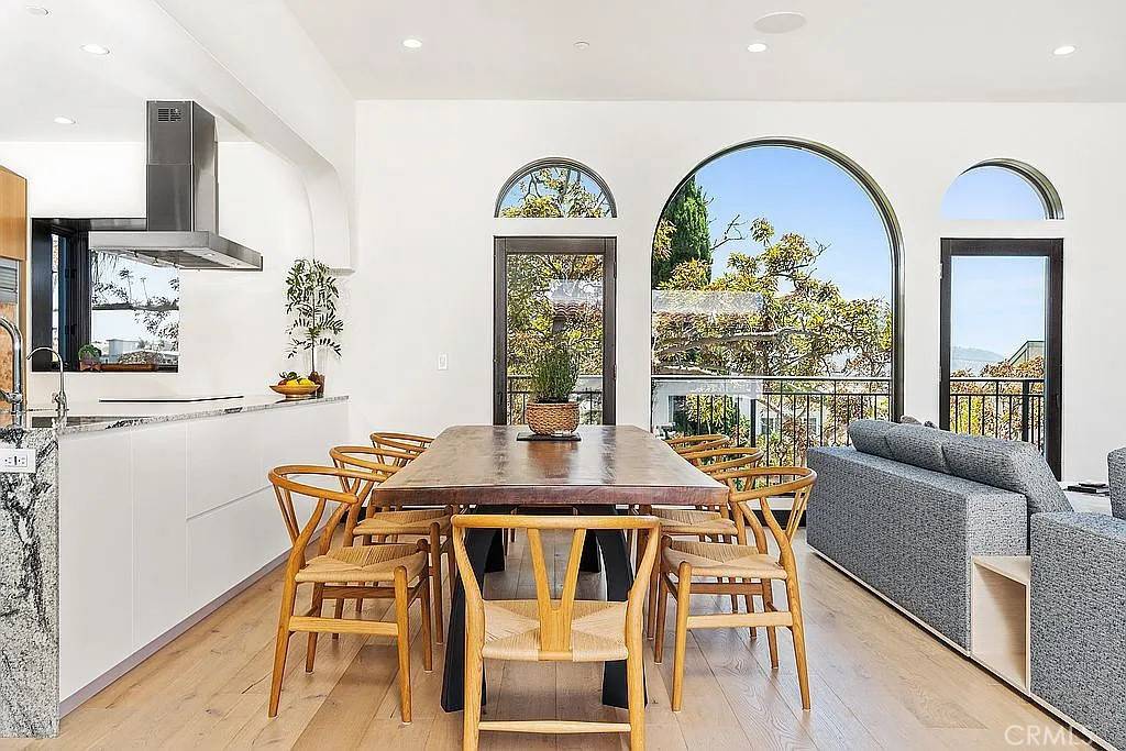 Redondo Beach, CA 90277,636 Vincent Park #B