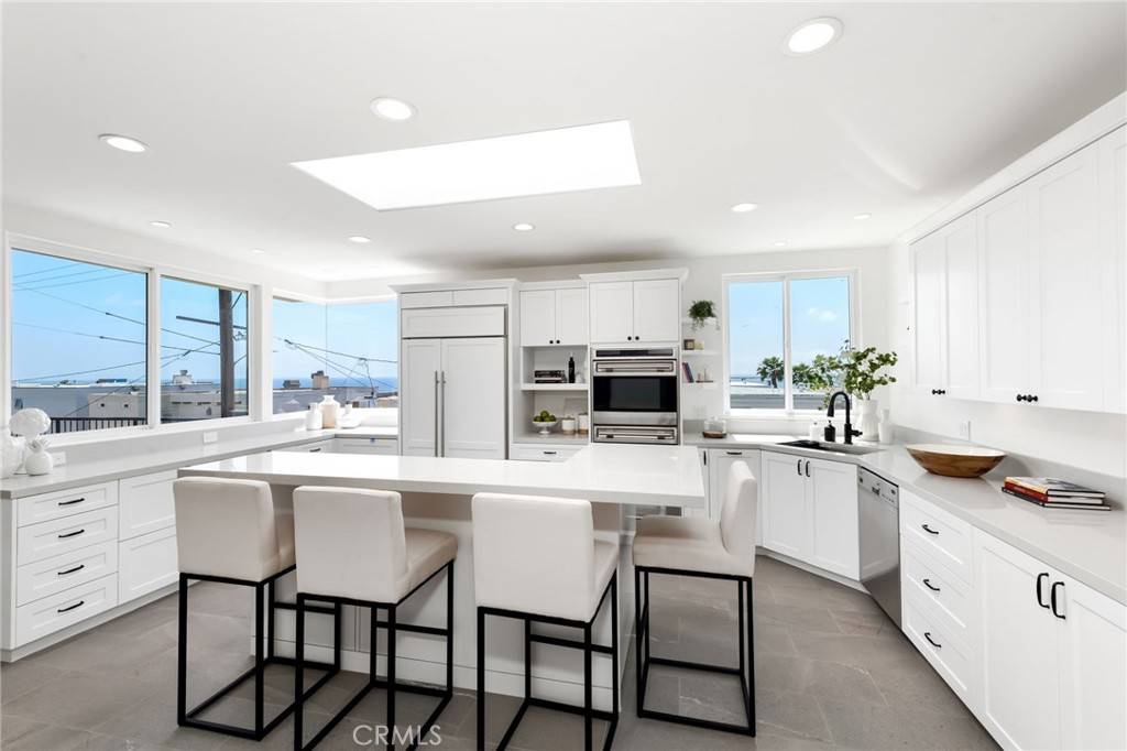 Manhattan Beach, CA 90266,420 34th ST