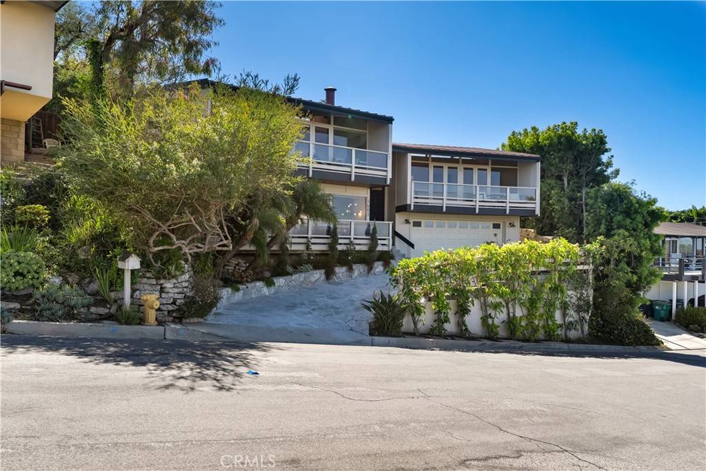 Laguna Beach, CA 92651,1961 san remo DR