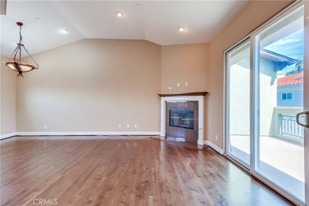 Redondo Beach, CA 90278,2620 Grant AVE #B