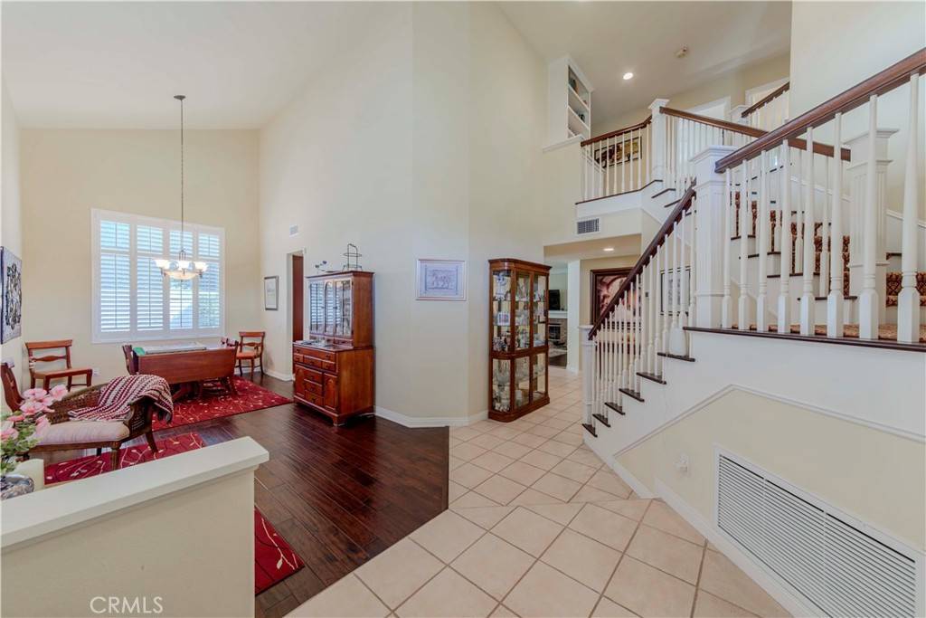Rancho Santa Margarita, CA 92688,27 Calle Gazapo