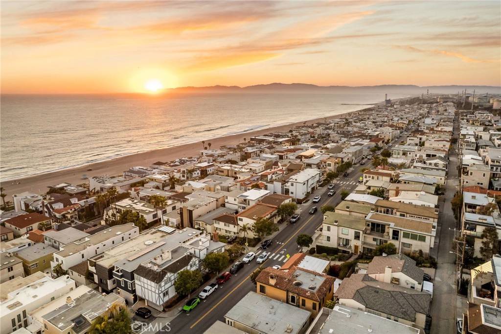 Manhattan Beach, CA 90266,232 29th ST