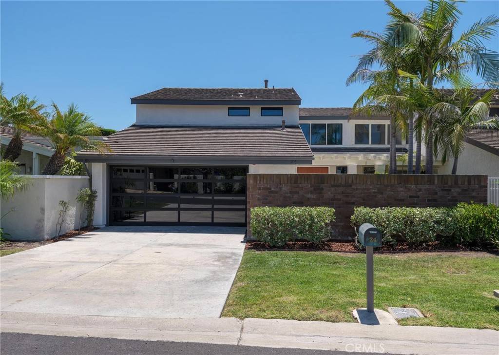 Corona Del Mar, CA 92625,24 White Water DR