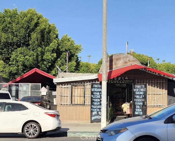 Los Angeles, CA 90001,6614 Compton AVE