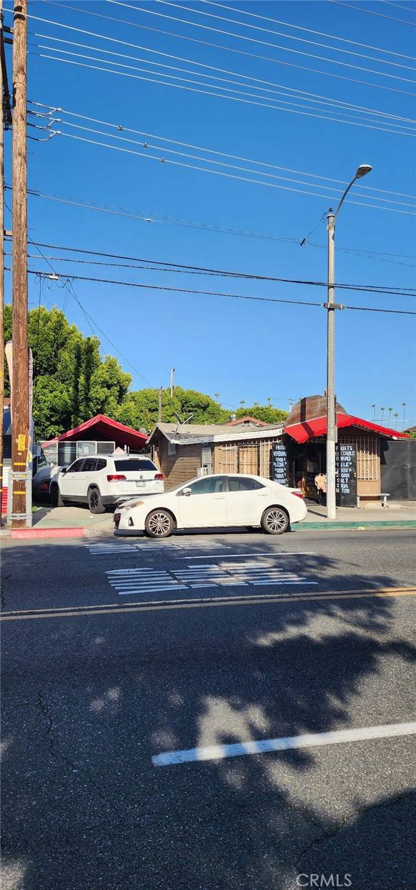 Los Angeles, CA 90001,6614 Compton AVE