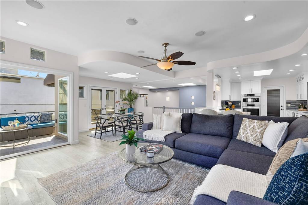 Manhattan Beach, CA 90266,417 23rd ST