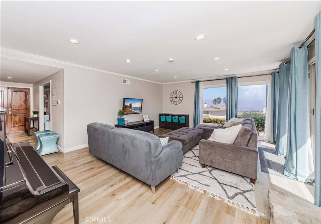 Rancho Palos Verdes, CA 90275,4805 Falcon Rock PL
