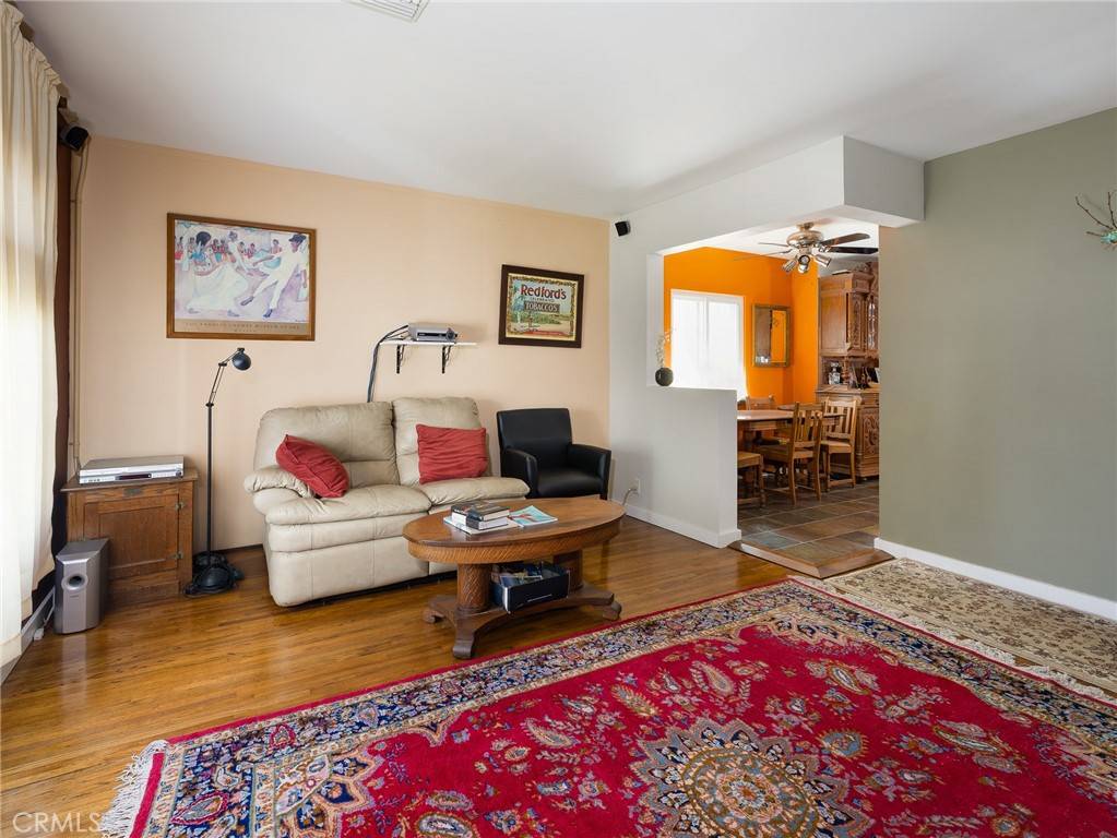 Hawthorne, CA 90304,5526 W 118th PL