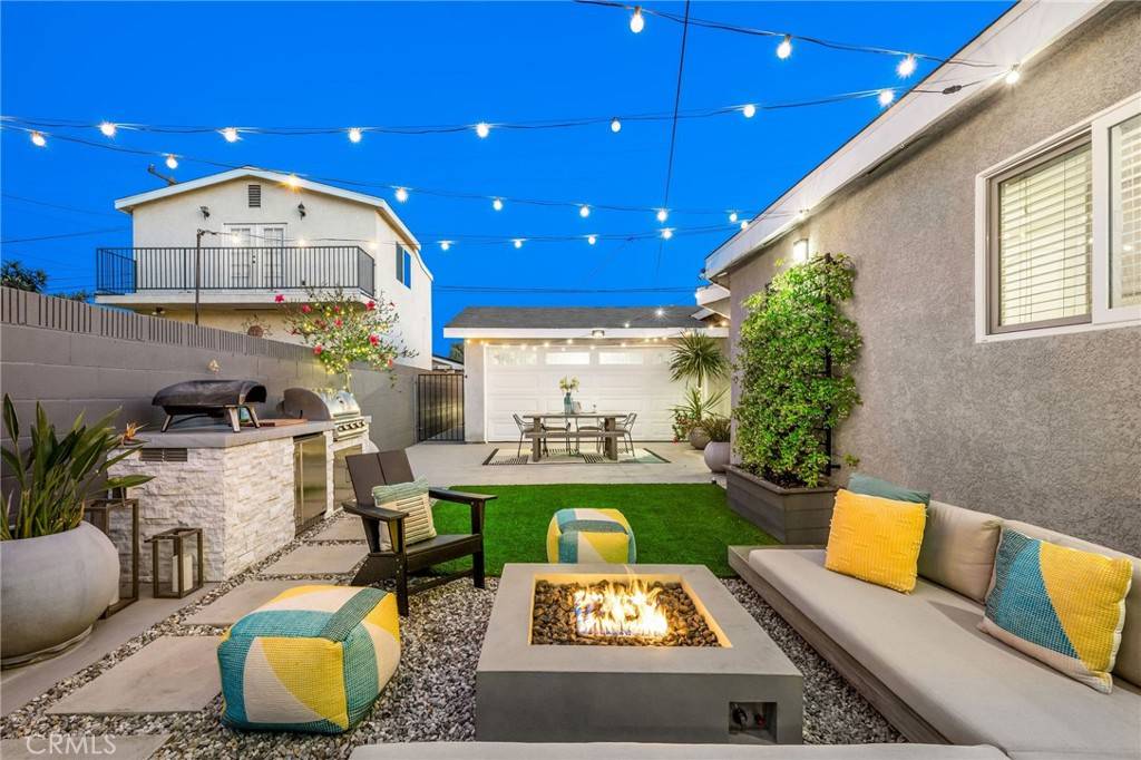 Hawthorne, CA 90250,4852 W 129th ST
