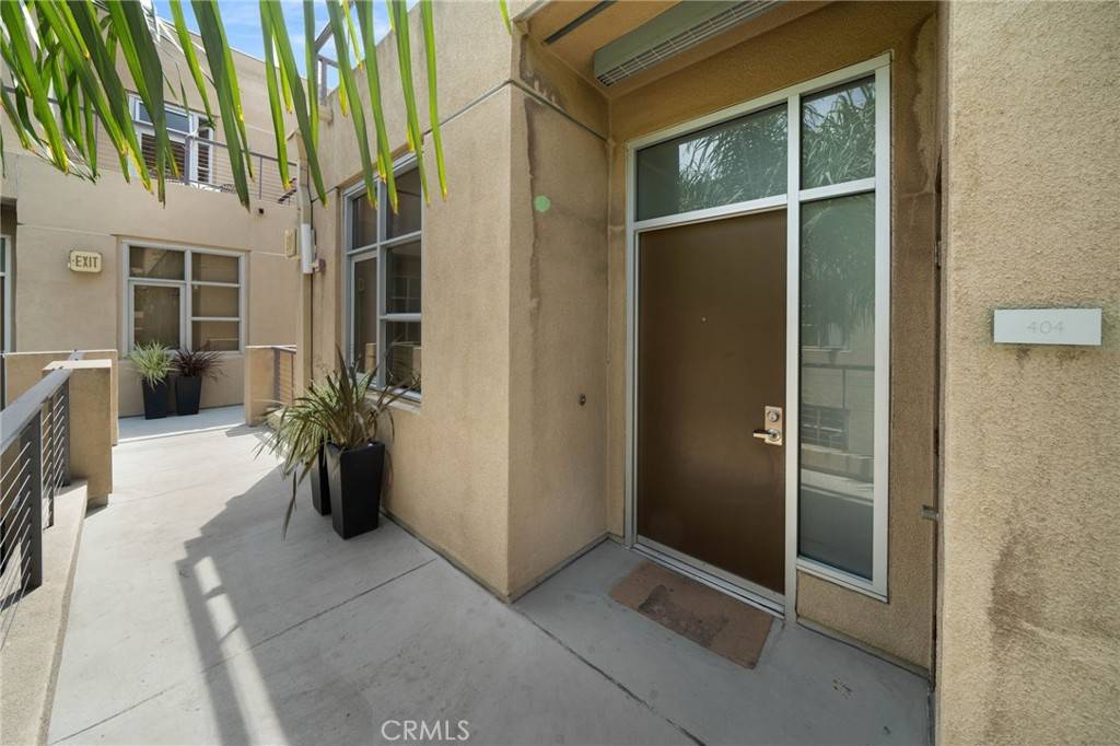 Long Beach, CA 90802,133 The N #404