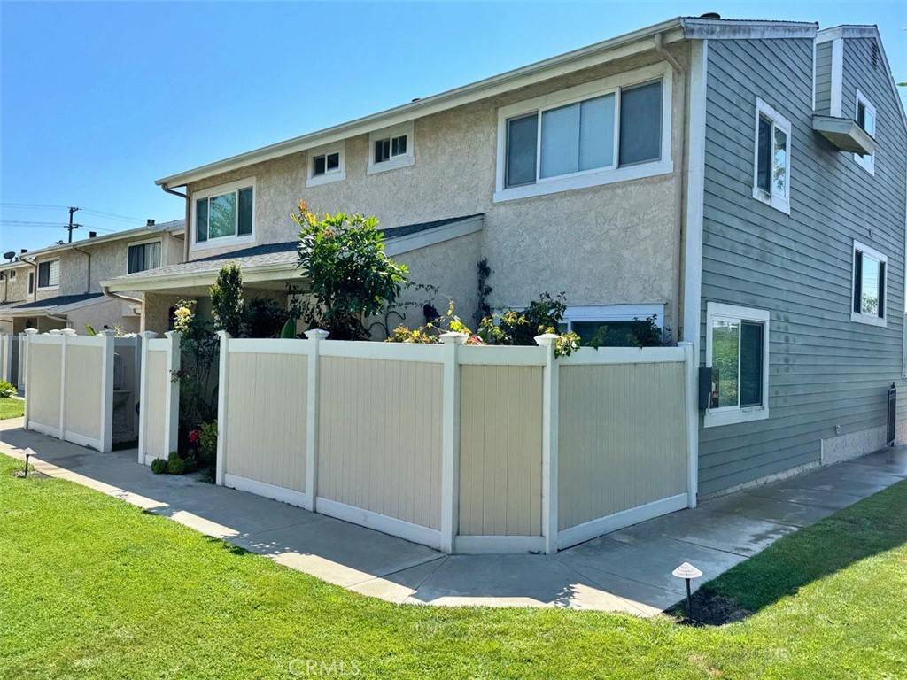 Torrance, CA 90504,4325 W 182nd ST #18