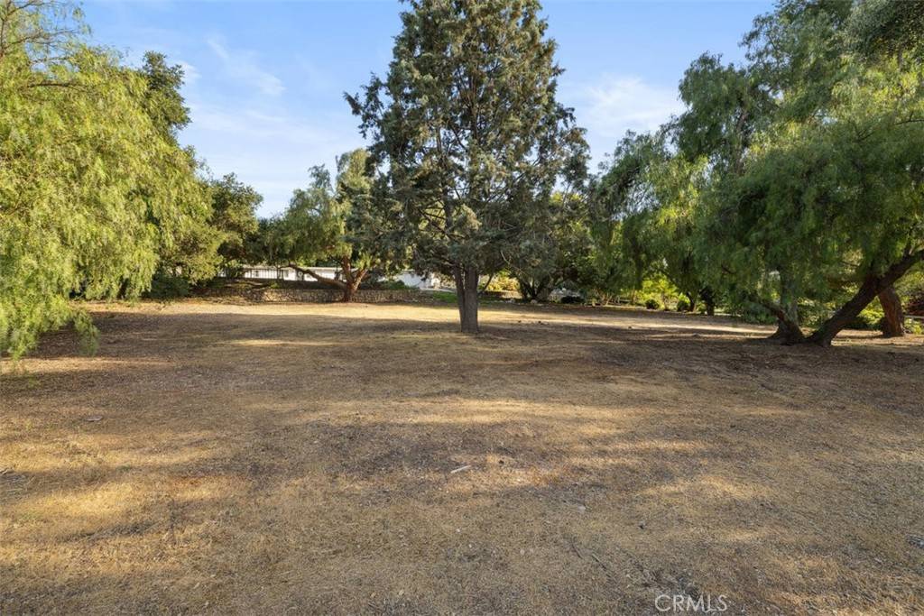 Ojai, CA 93023,493 Montana CIR