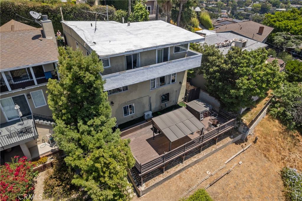 Los Angeles, CA 90027,2067 Mayview DR