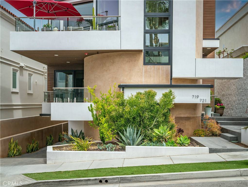 Hermosa Beach, CA 90254,719 1st PL