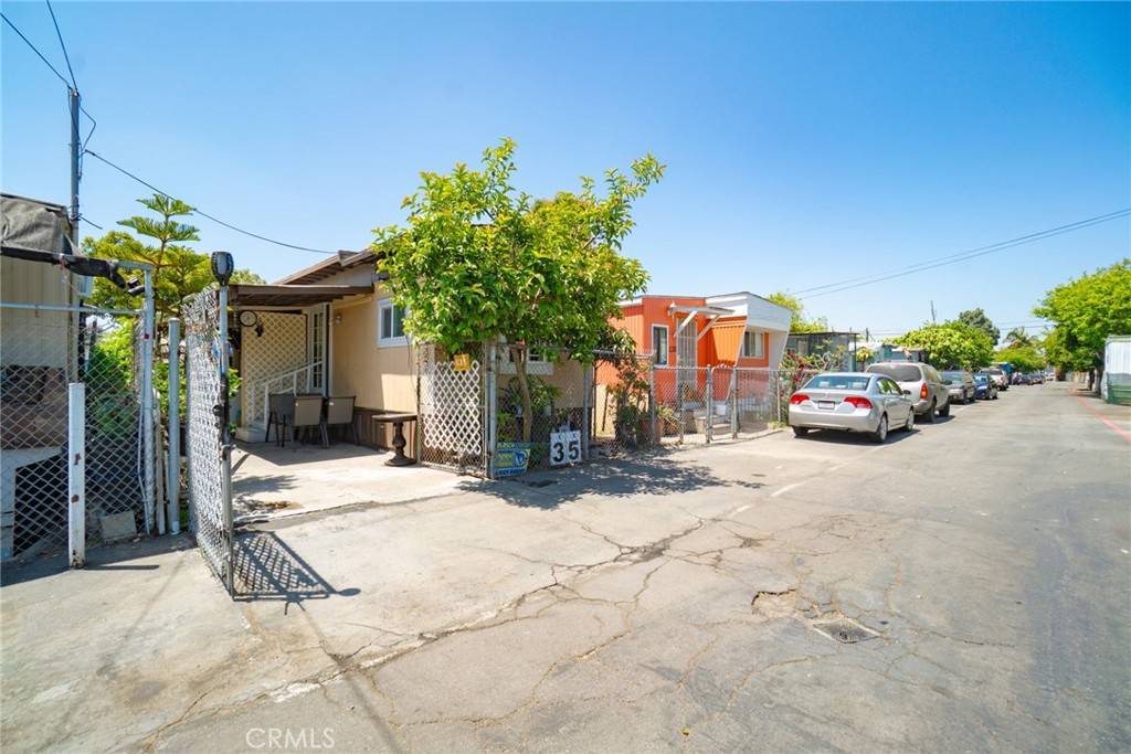 Compton, CA 90221,16002 S Atlantic Ave #C35