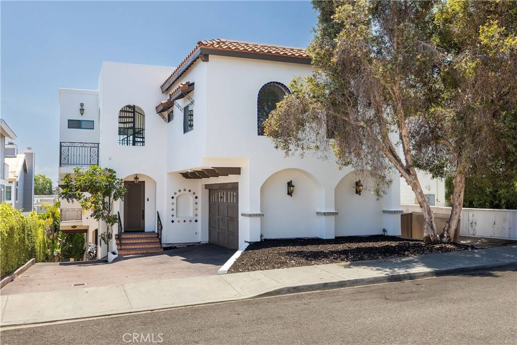 Redondo Beach, CA 90278,1922 Gates AVE #A