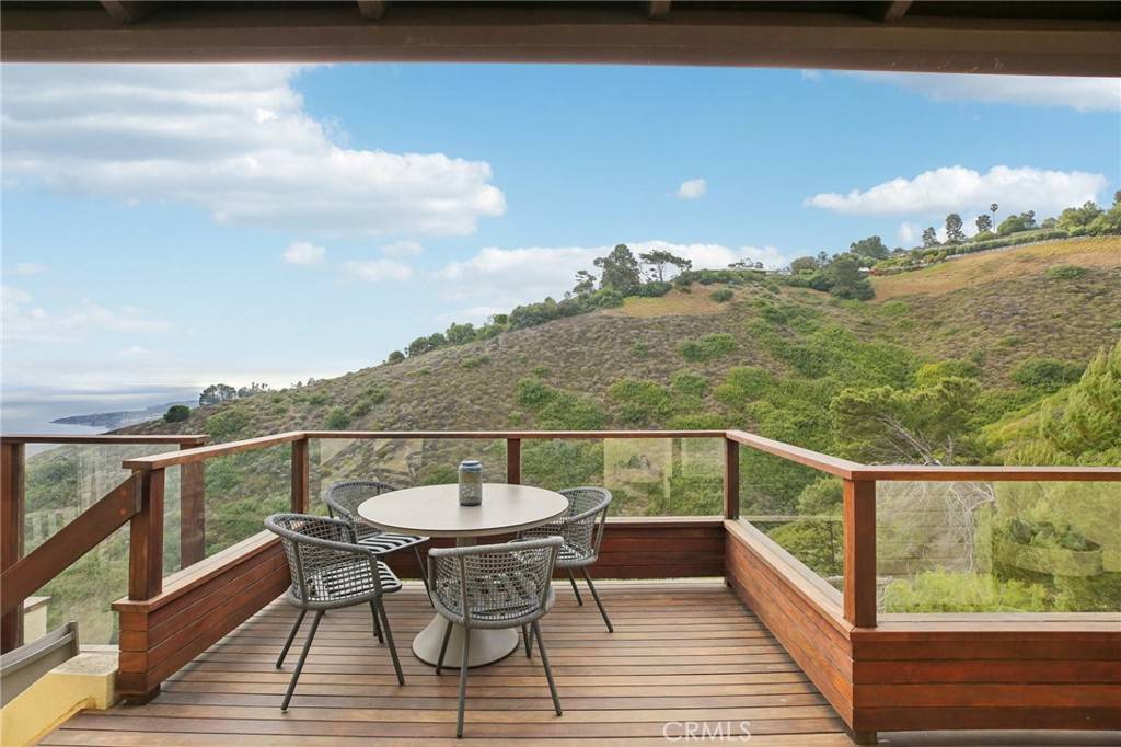 Rancho Palos Verdes, CA 90275,30427 Ganado DR