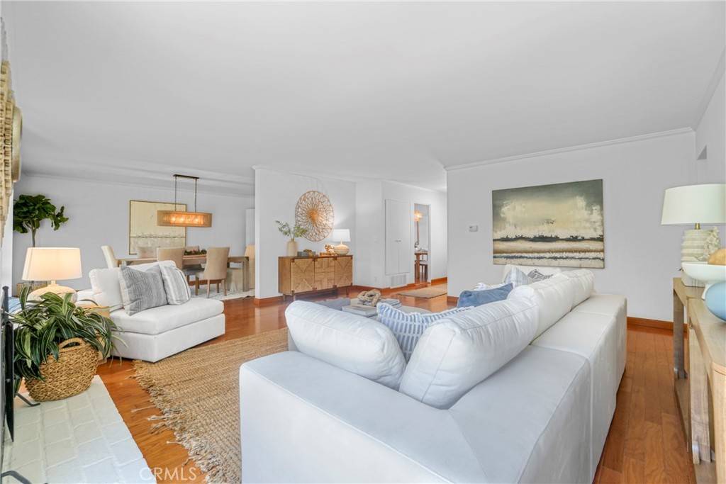 Rancho Palos Verdes, CA 90275,28231 Trailriders DR