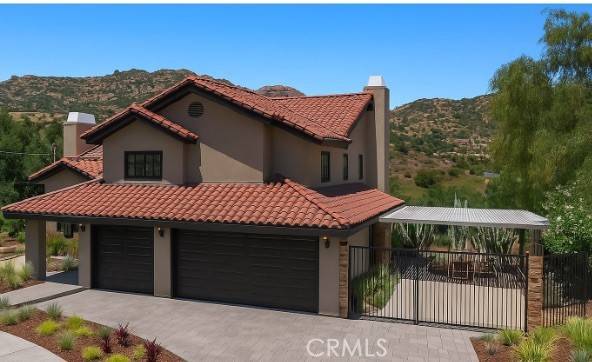 West Hills, CA 91304,8838 Chatlake DR