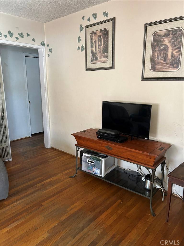 Carson, CA 90810,2650 E Jefferson ST
